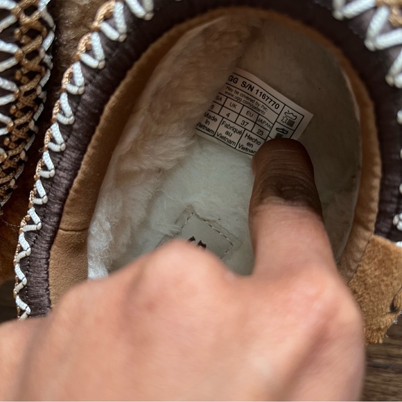 NWOT Ugg Taz Tasman Maxi curly shearling slip on clogs mules platform shoes 6 - Picture 5 of 7